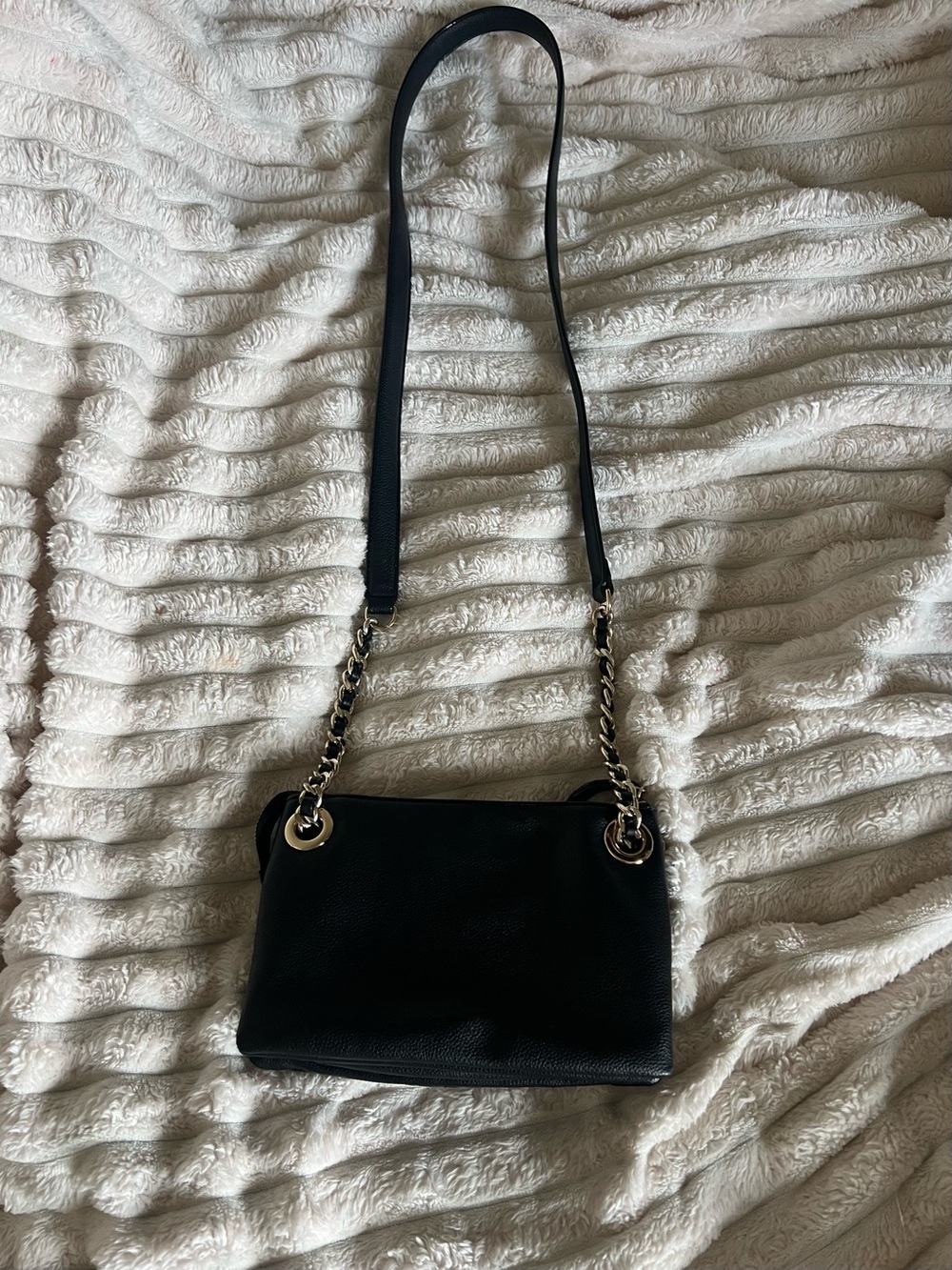 Victoria’s Secret Black Quilted Crossbody Bag with Gold Hardware - Picture 2 of 3